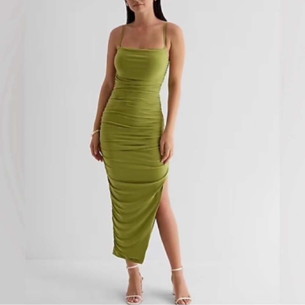 Express Body Contour Ruched Green Midi Dress